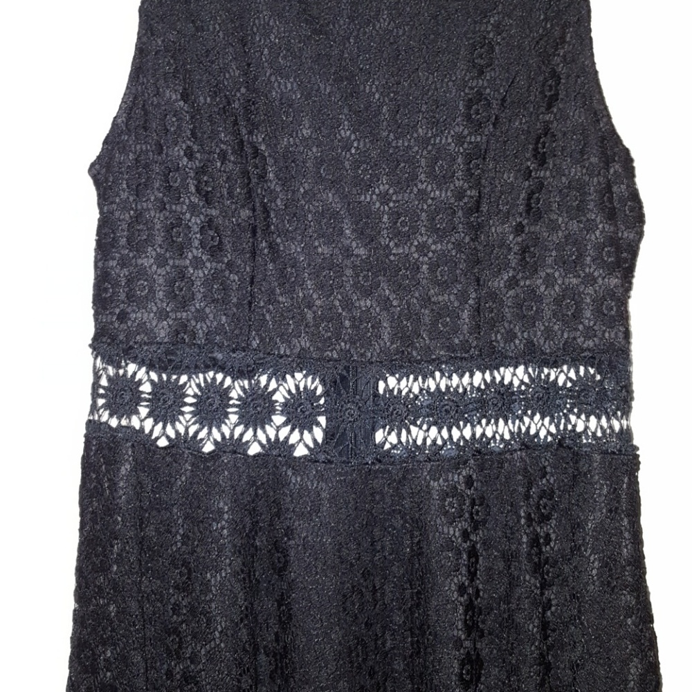 Dress - Picture 4 of 6